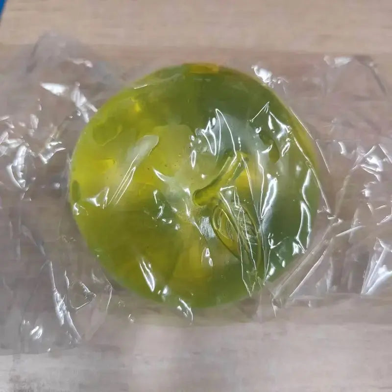 Crystal Apple Figurine, Soft and Smooth, Ultra-Thin Skin, Stress Relief Toy, Sensory Play, Desk Decor, Office Gift, Non-Edible, Desk Ornament, Desktop Ornaments, Desktop Decoration Ornament, Decoration Figure