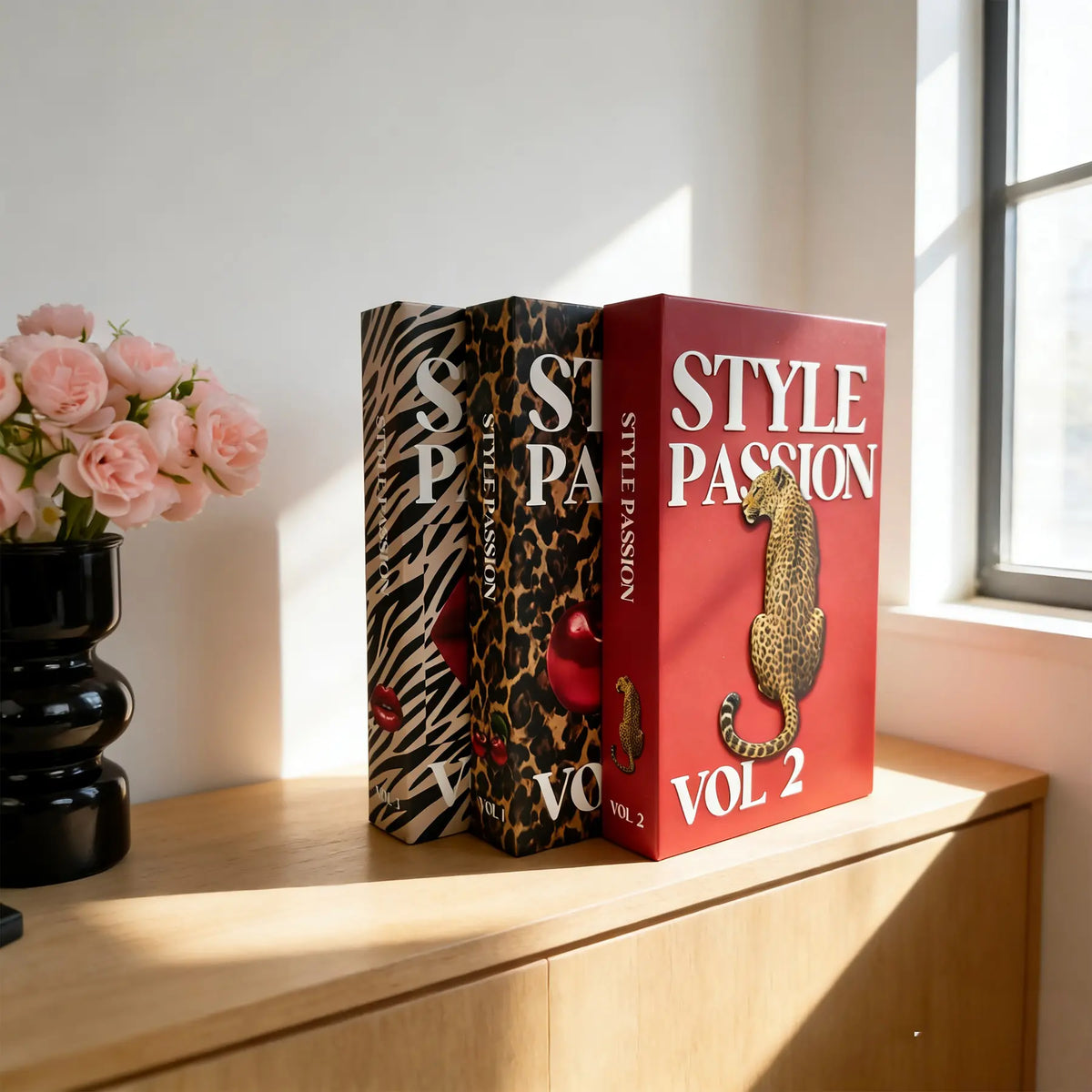 Set of 3 Realistic Decorative Books, American Vintage Style Faux Book Statues, Living Room & Study Indoor Home Decoration, Decoration Items, Stackable Holiday Ornament, Home Decor Ornaments
