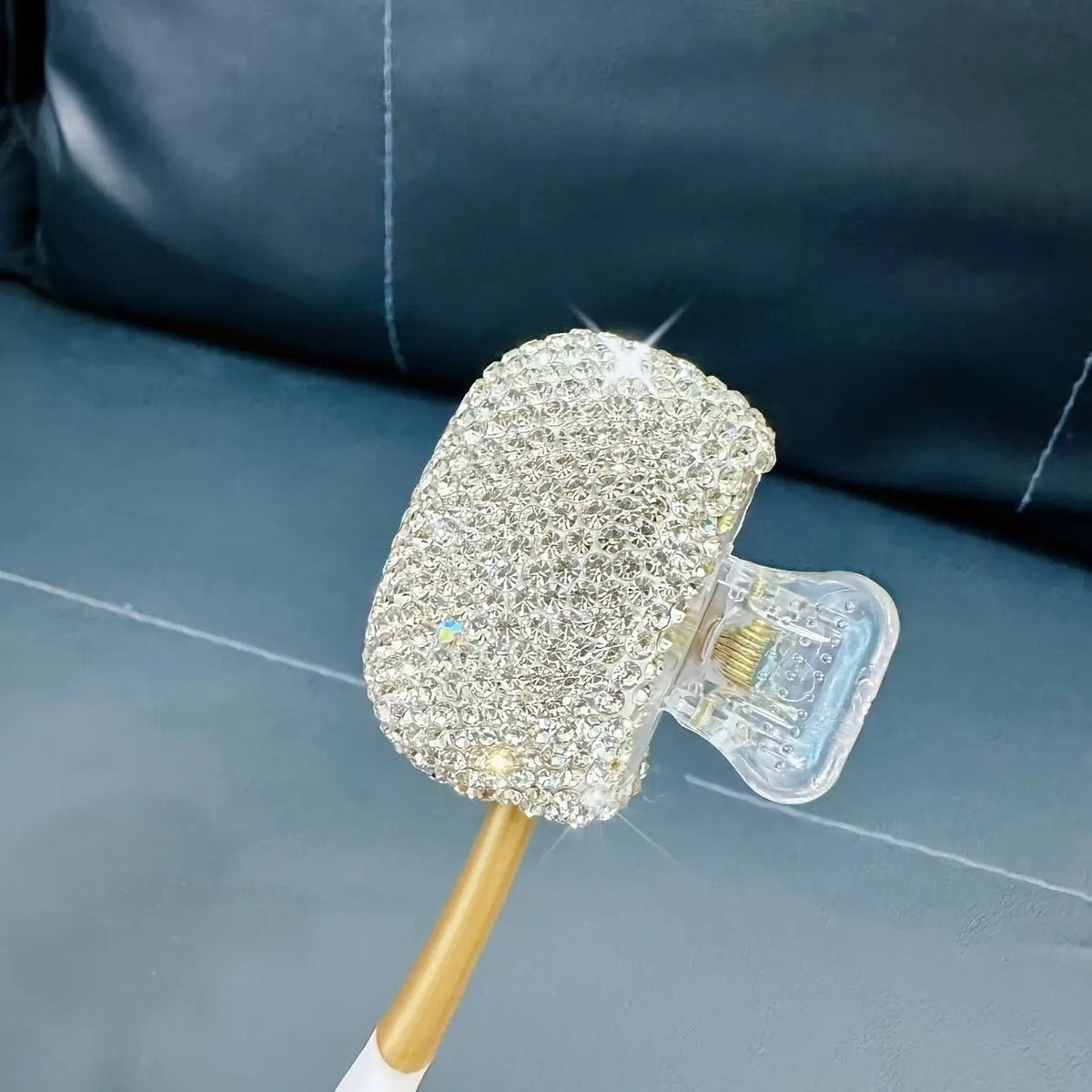 High-End Rhinestone Toothbrush Cover, Plastic Toothbrush Protector for Bathroom & Trave, Easy Storage, Essential Home Accessory